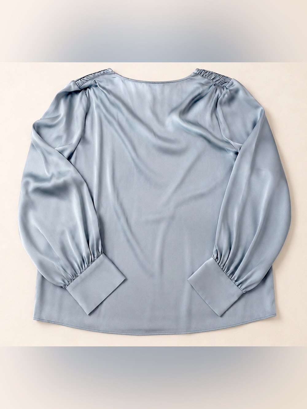 WHBM White House Black Market Blue Satin Blouse Top L V-Neck NWT - Picture 5 of 7